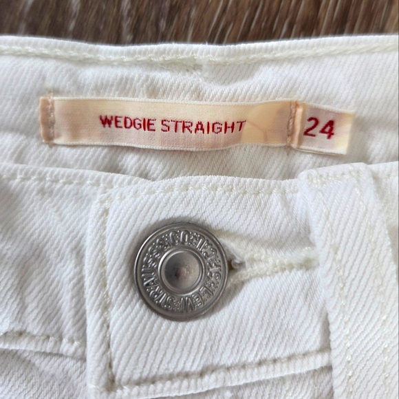 Levi's Premium Women's Wedgie Straight Leg Button Fly Denim Jean's White Frayed - Picture 14 of 16